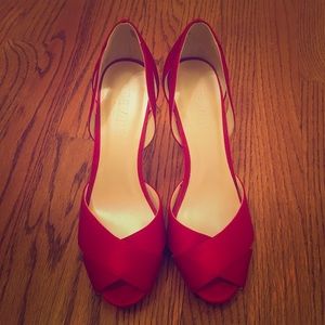 David's Bridal red heels - size 6 (fits like a 7)